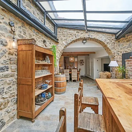 Gorgeous In Holiday home *