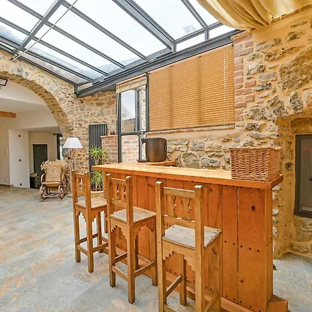 Pet Friendly In With Kitchen * Cendras
